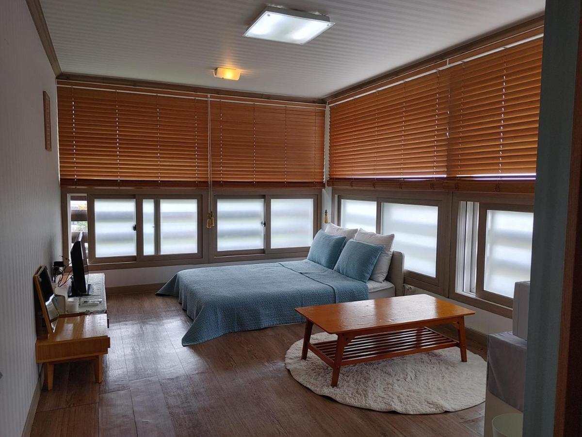 Moon Forest Guesthouse Jeju Luaran gambar