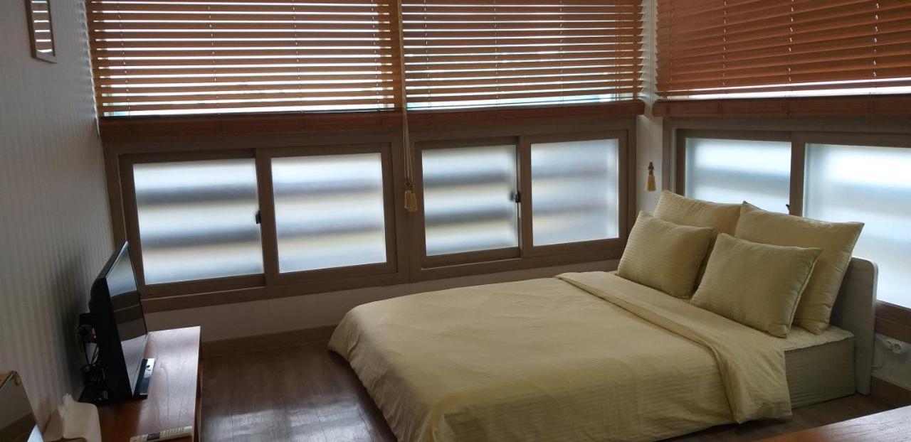 Moon Forest Guesthouse Jeju Luaran gambar