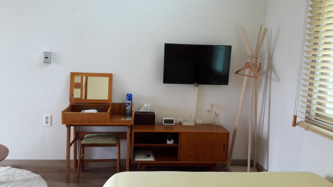 Moon Forest Guesthouse Jeju Luaran gambar