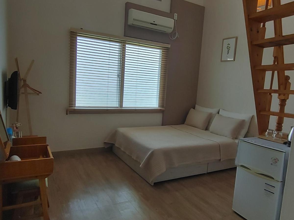 Moon Forest Guesthouse Jeju Luaran gambar