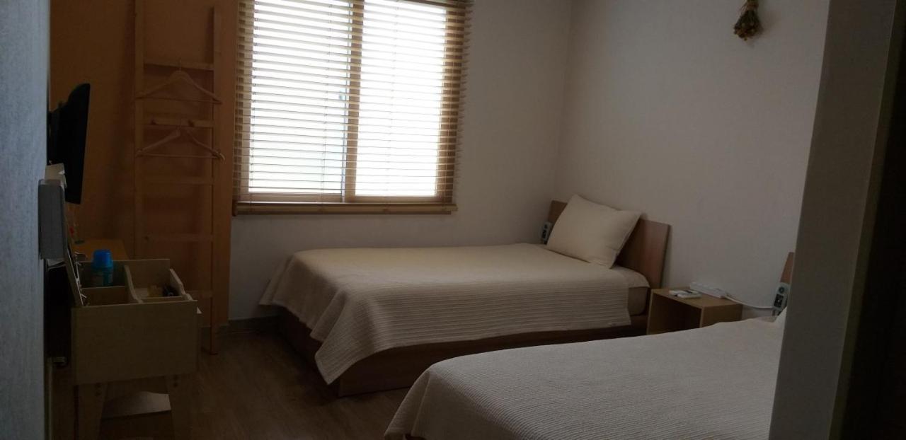Moon Forest Guesthouse Jeju Luaran gambar