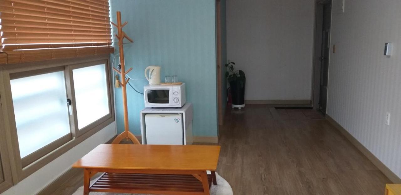 Moon Forest Guesthouse Jeju Luaran gambar